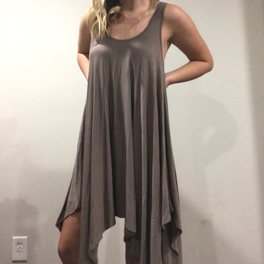 tan tulip dress. never worn. size M